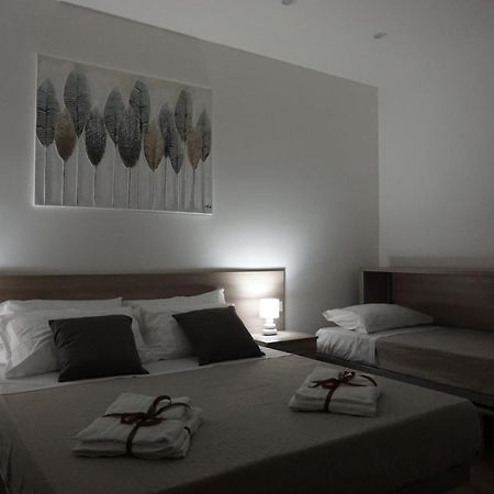 Azzisa Holidays Suite パレルモ エクステリア 写真