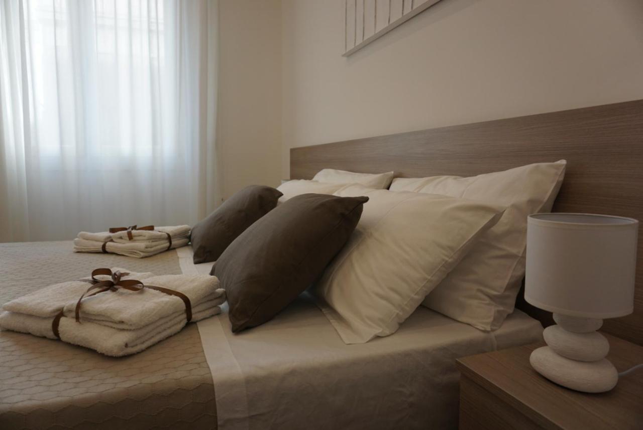 Azzisa Holidays Suite パレルモ エクステリア 写真